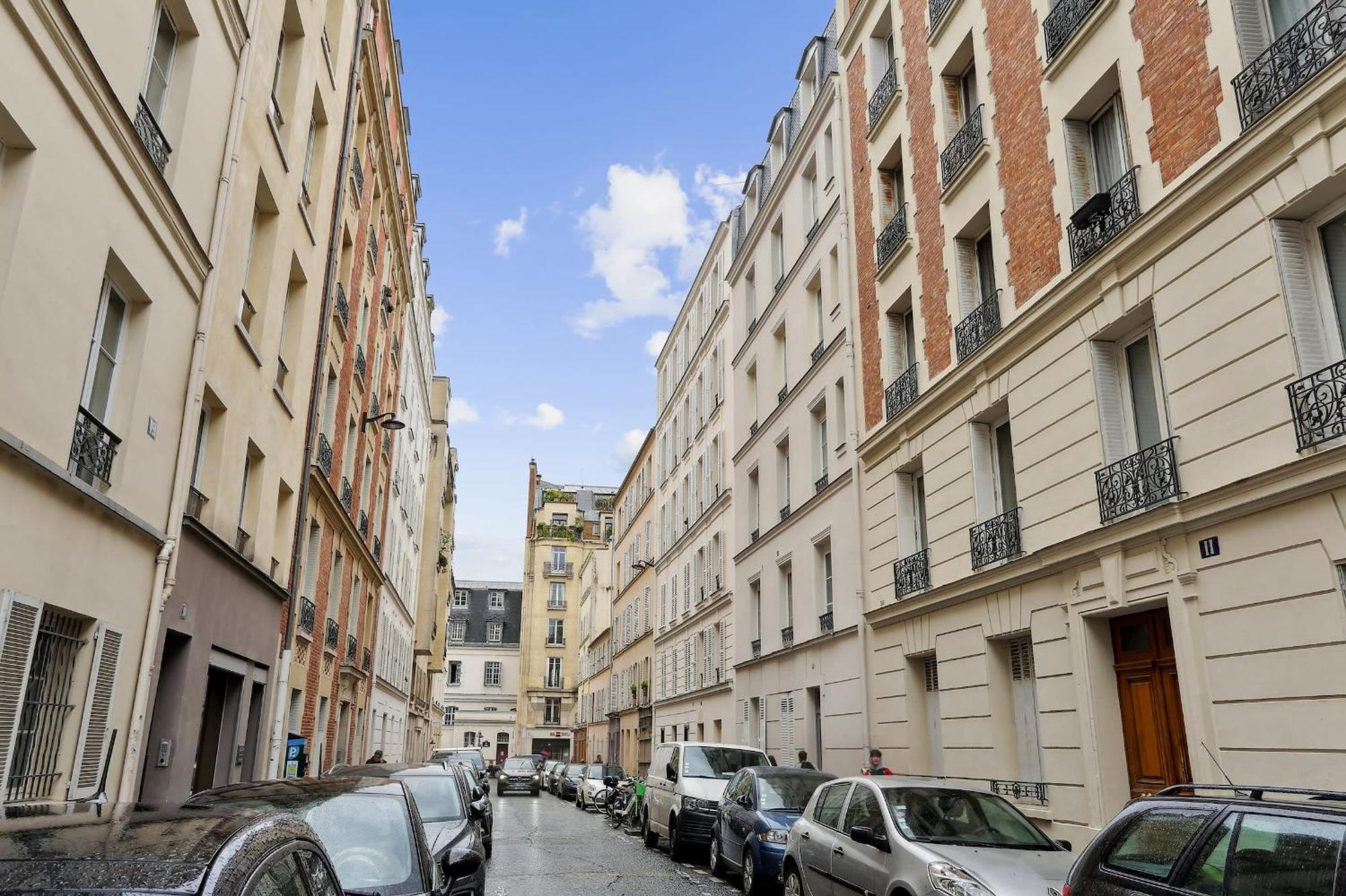 Les Invalides & Eiffel Tower - 1br - Cityapartmentstay Appartement *